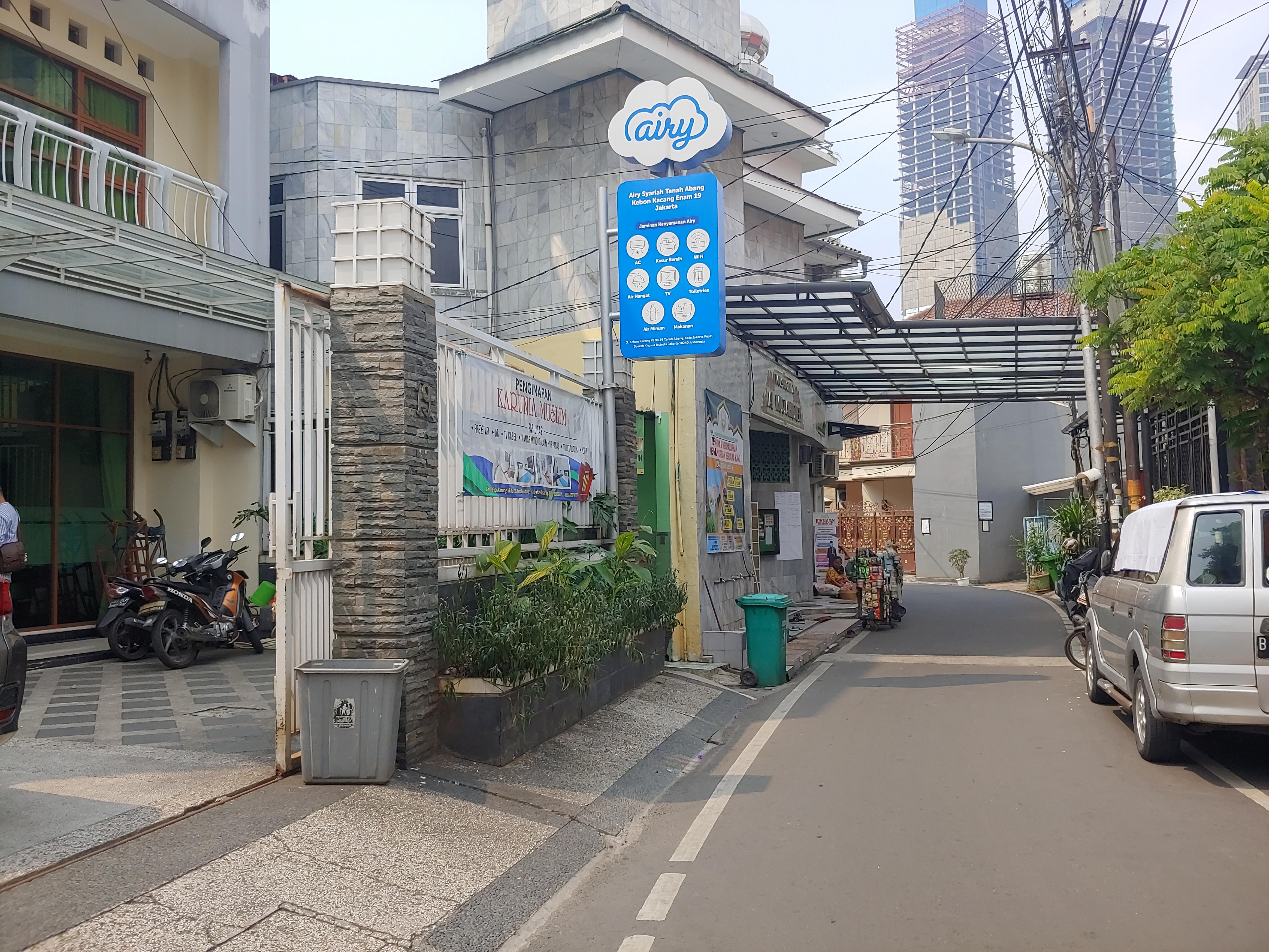 Oyo 3894 Karunia Muslim Syariah Hotel Jacarta Exterior foto