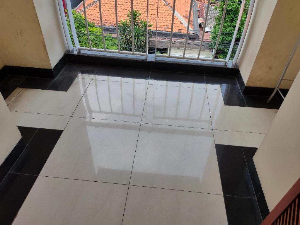 Oyo 3894 Karunia Muslim Syariah Hotel Jacarta Exterior foto